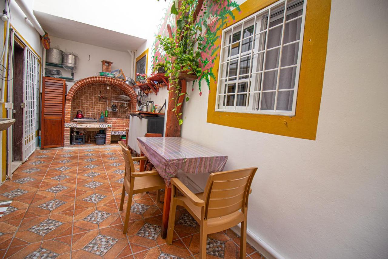 La Casa Del Almendro Pensión Playa del Carmen