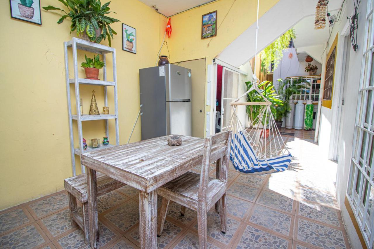 La Casa Del Almendro Pensión